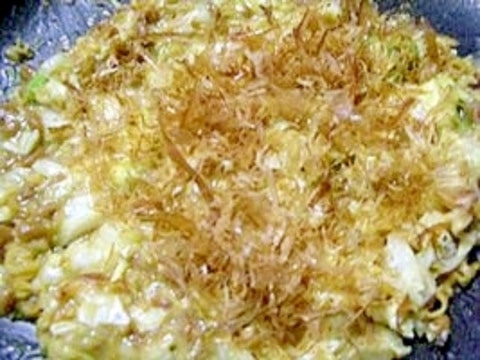 フライパンで♪アボカド納豆のオリジナルもんじゃ焼き